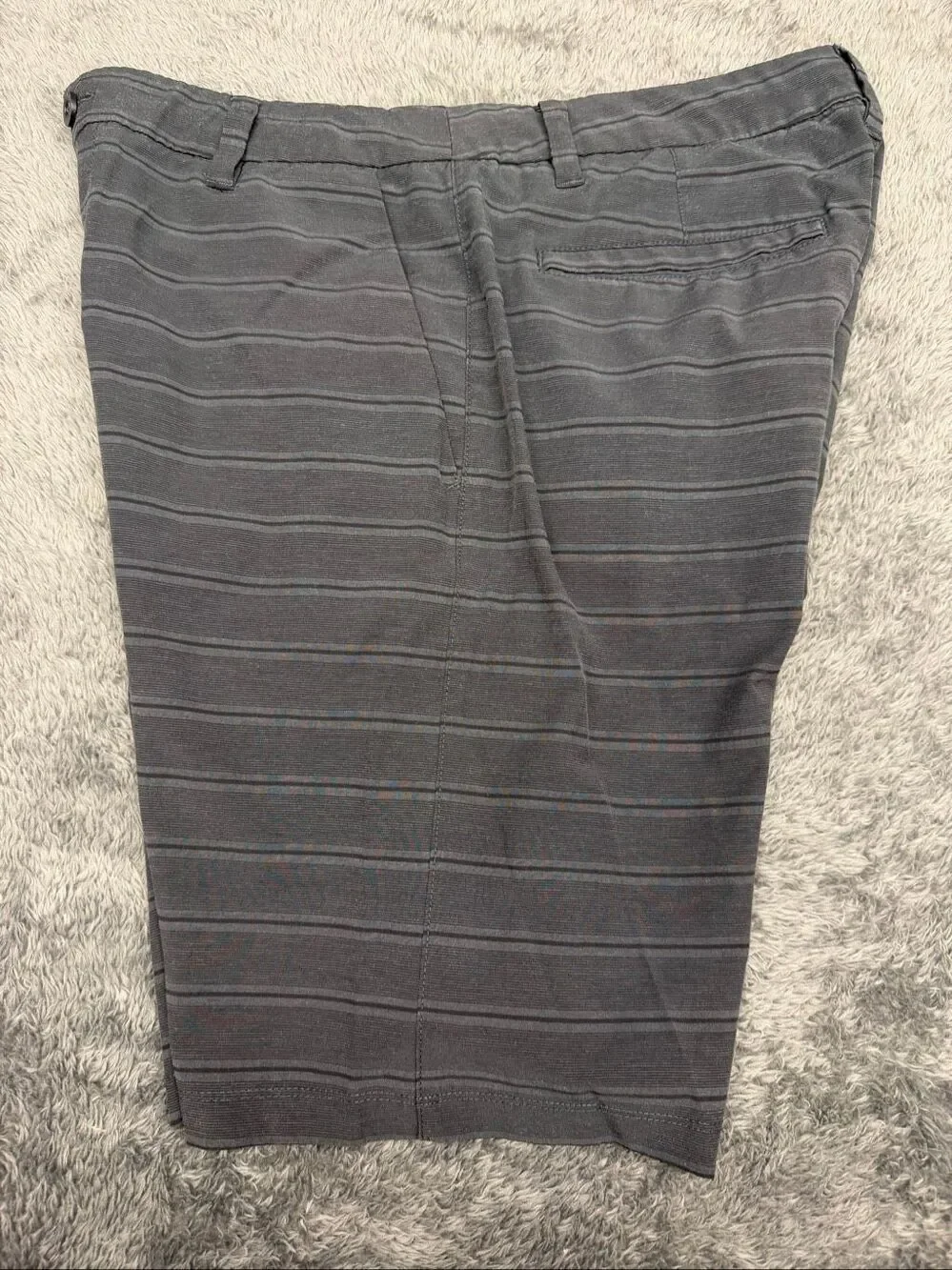 Hang Ten Men's Shorts Size 34 in excellent shape!